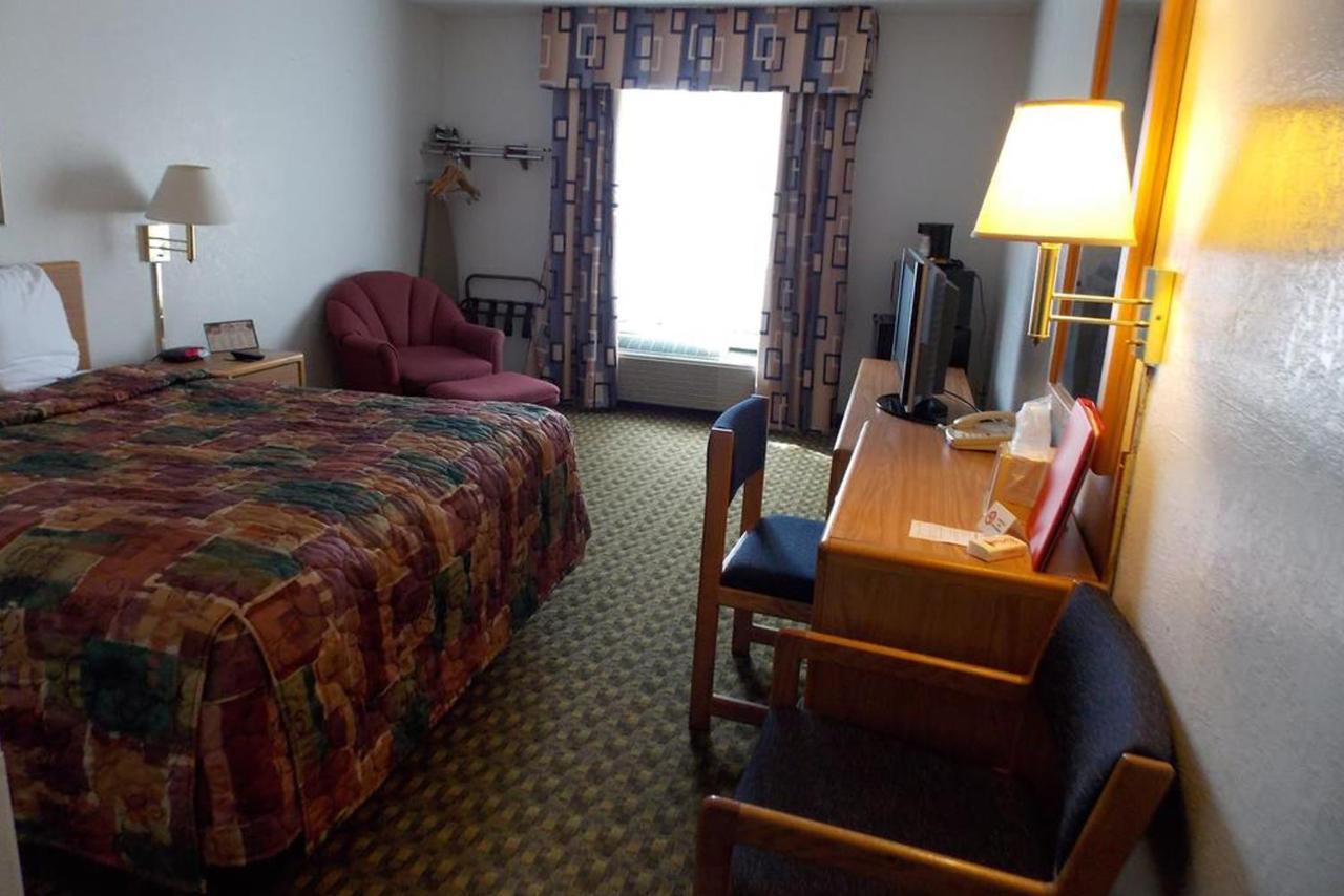 Norwood Inn And Suites - Minneapolis-St Paul Roseville Dış mekan fotoğraf