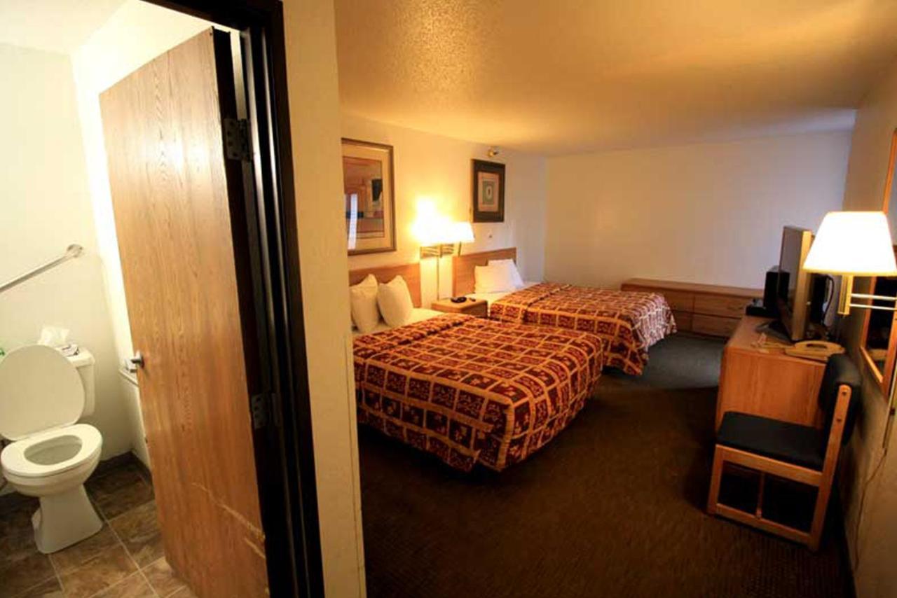 Norwood Inn And Suites - Minneapolis-St Paul Roseville Dış mekan fotoğraf