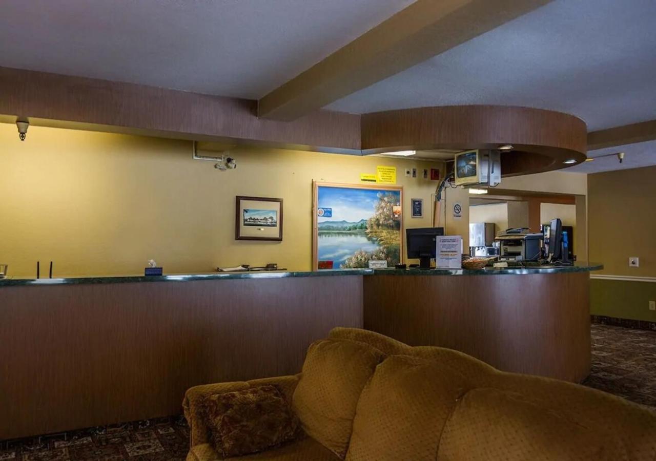 Norwood Inn And Suites - Minneapolis-St Paul Roseville Dış mekan fotoğraf